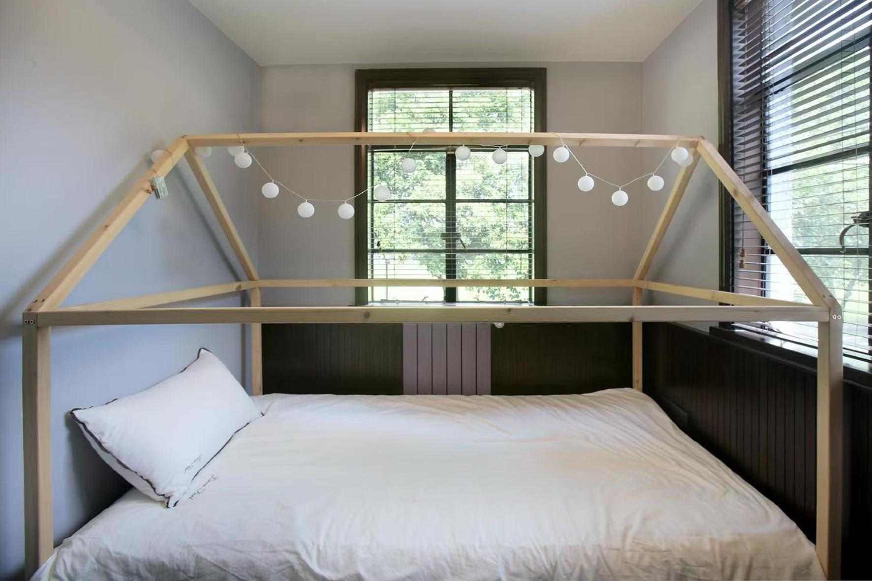Shanghai Downtown Hills Boutique Guesthouse - Near Metro Line 7, Exit 3, Changping Road Exterior photo